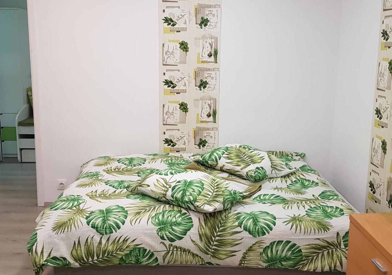 Green Apartman Târgu-Mureş Esterno foto