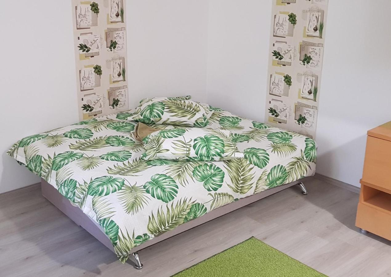 Green Apartman Târgu-Mureş Esterno foto
